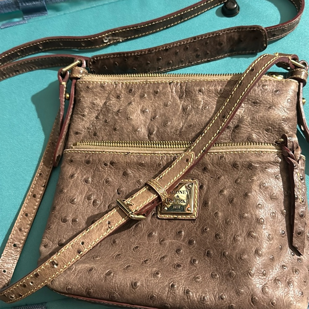 Dooney and Bourke cross body bag